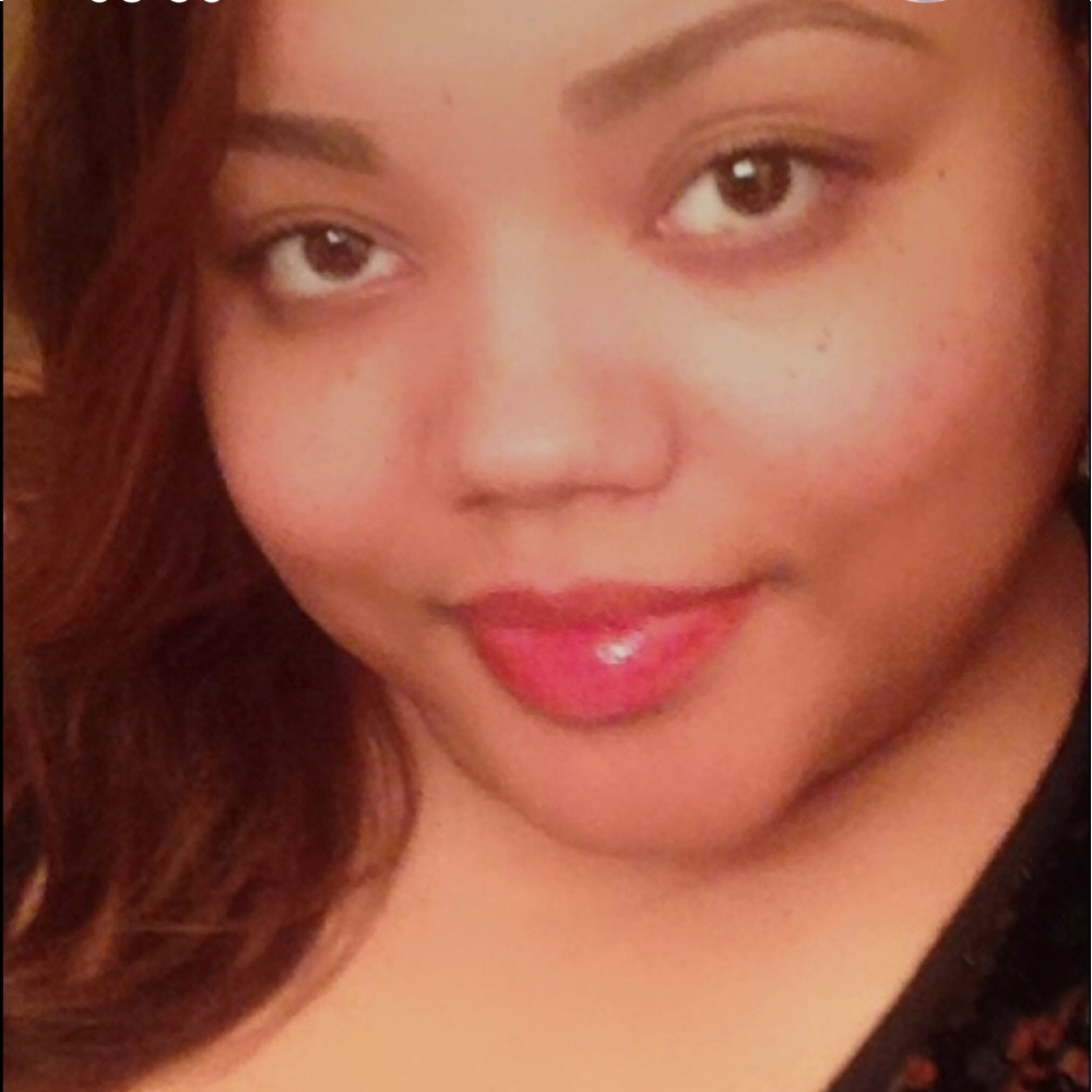 Meet your Posher, Jeneé